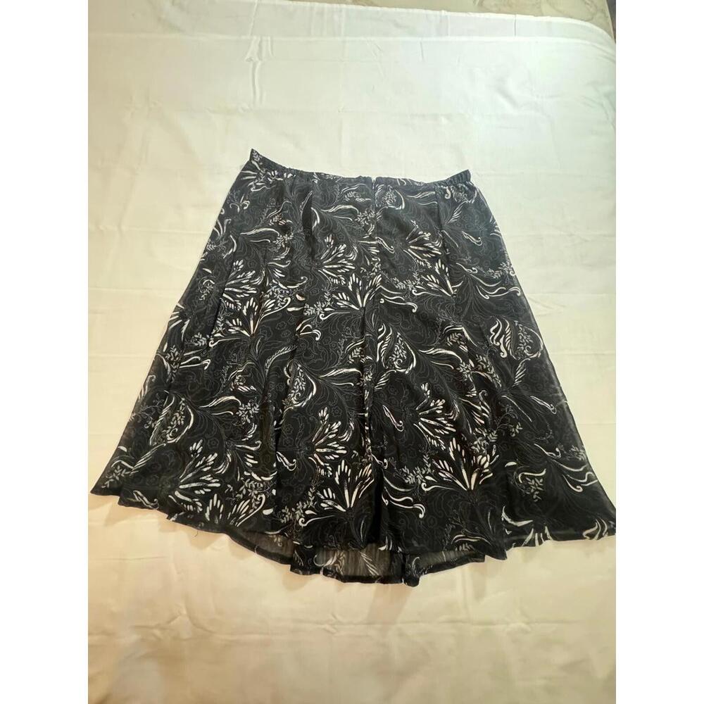 Sag Harbor F72081 Women's Petite Black Floral Skirt Size 16P